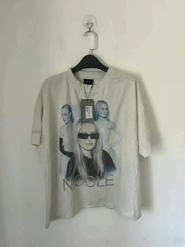 Balenciaga Balenciaga Asymmetrical Hem Letter White Portrait Short Sl Size US M / EU 48-50 / 2 - 1 Thumbnail