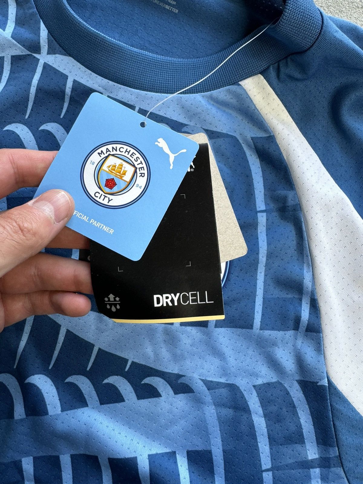 Nike NIKE MANCHESTER CITY TRAINING JERSEY Size US XL / EU 56 / 4 - 3 Thumbnail