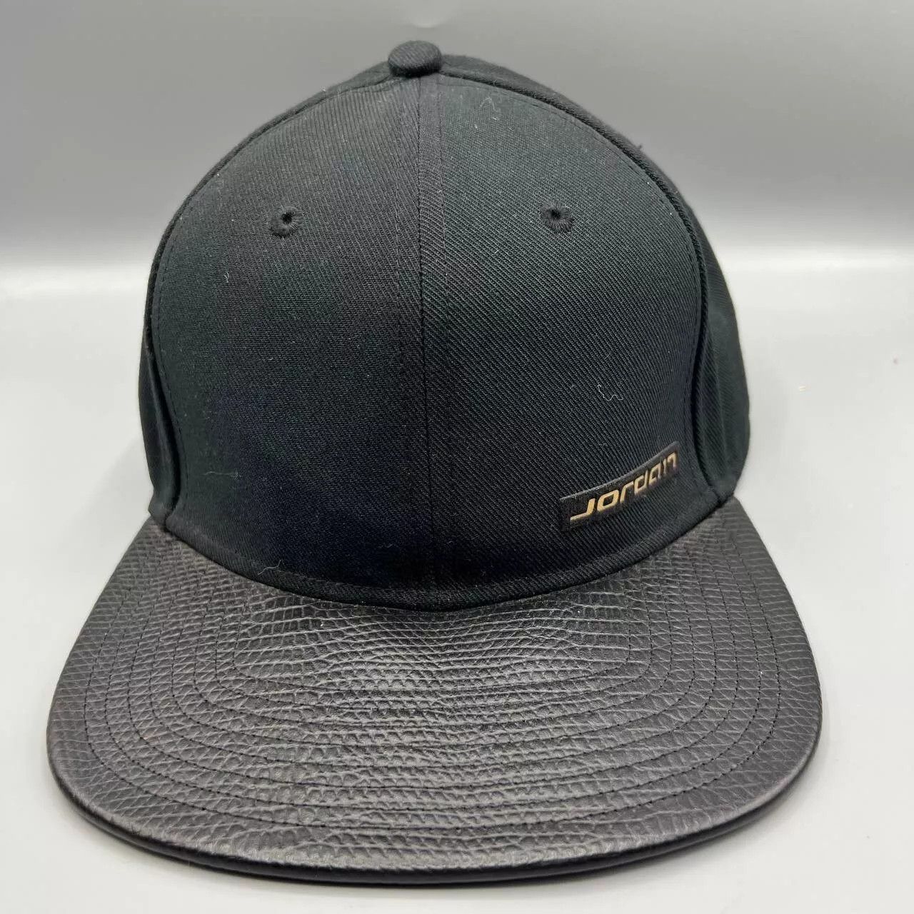 Jordan Brand Air Jordan Hat Men Black Leather Brim Jumpman Snap Back Cap Size ONE SIZE - 1 Thumbnail