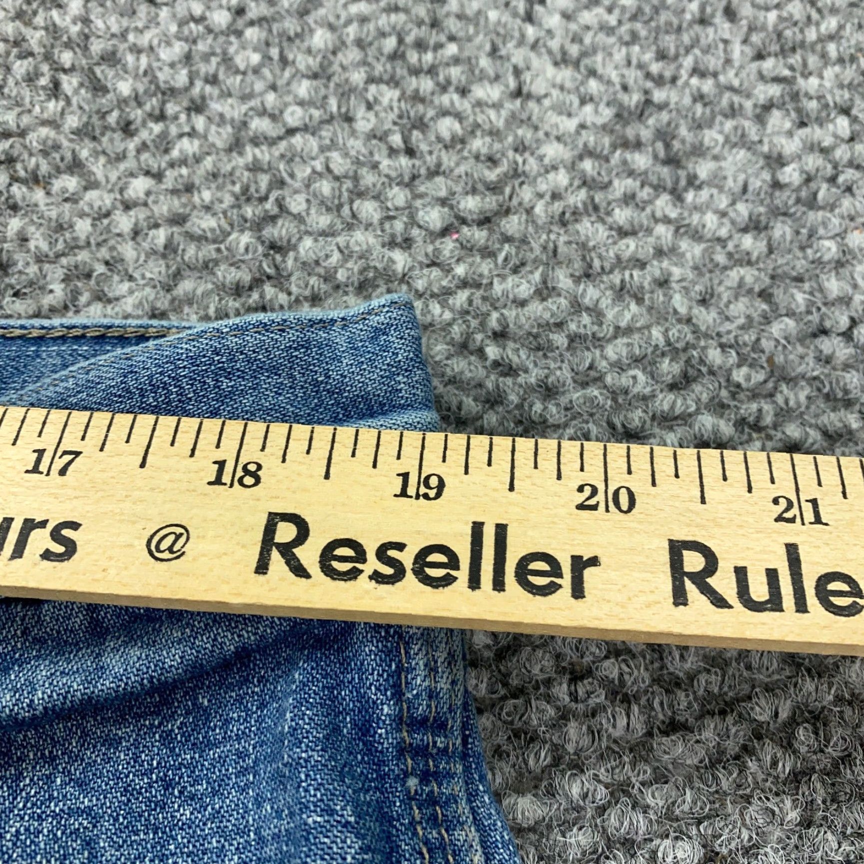 Wrangler WRANGLER Y2K Carpenter Shorts Mens Size 38 Blue Denim Relaxed Fit Casual Size US 38 / EU 54 - 7 Thumbnail