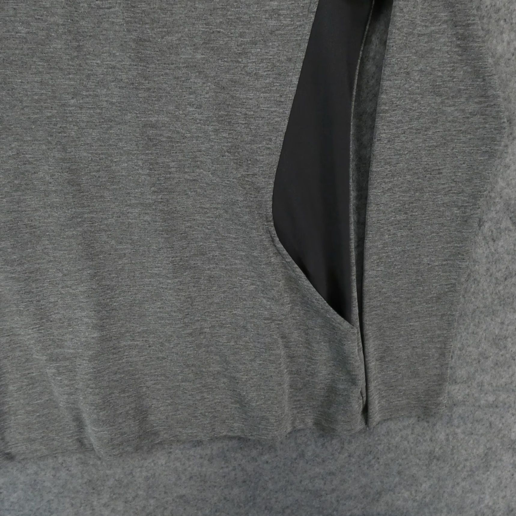 Adidas Adidas Shirt Womens Small Long Sleeve Gray Pullover 1/4 Zip Lightweight Size S / US 4 / IT 40 - 5 Thumbnail