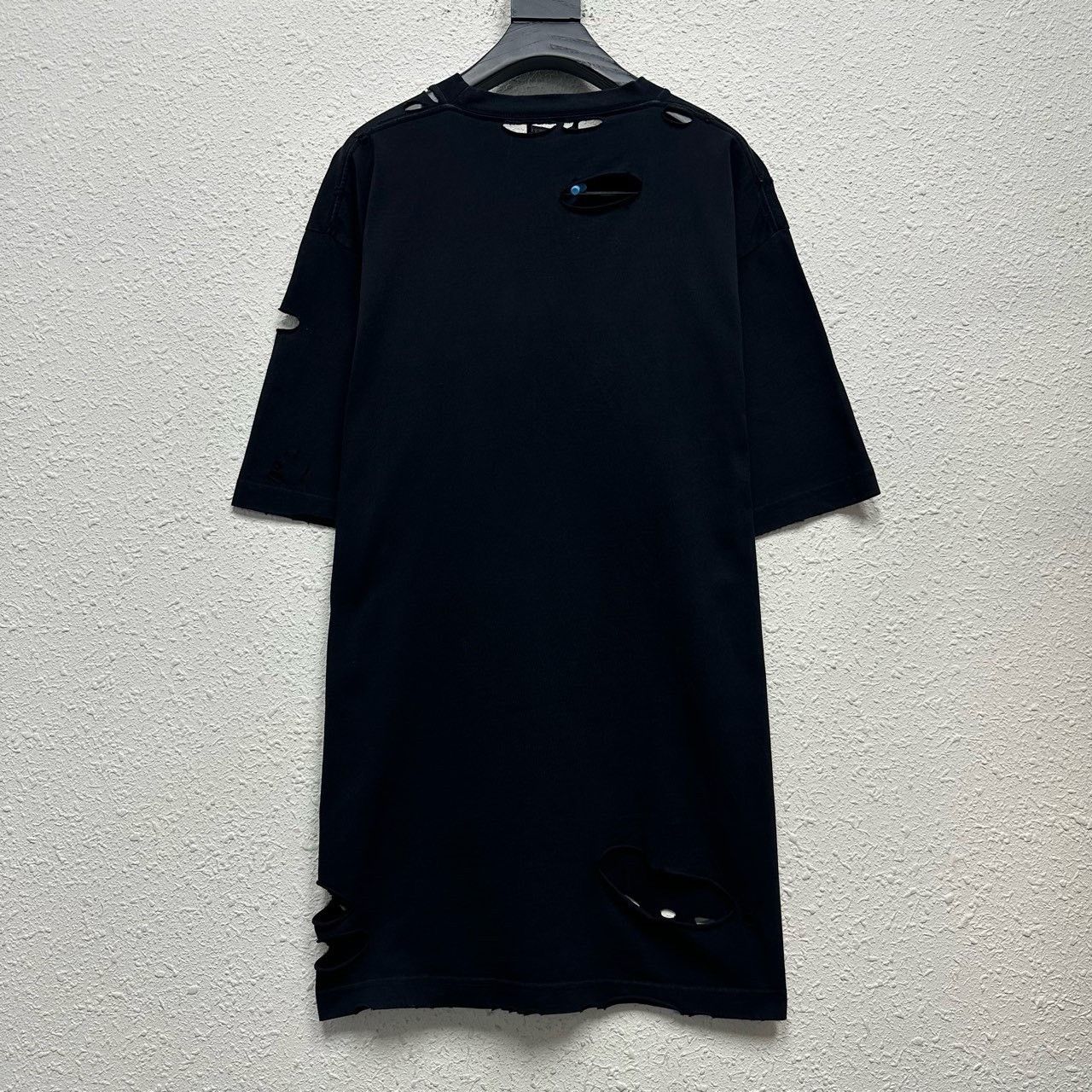 Balenciaga Balenciaga Old Big Hole Ice Crack Logo Short Sleeve 2501-Ne Size US XXS / EU 40 - 2 Thumbnail