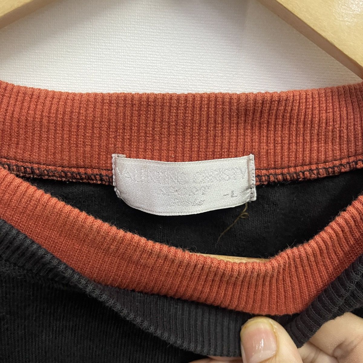 Valentino × Vintage Valentino Christy Sweatshirt Vintage Size US L / EU 52-54 / 3 - 3 Thumbnail