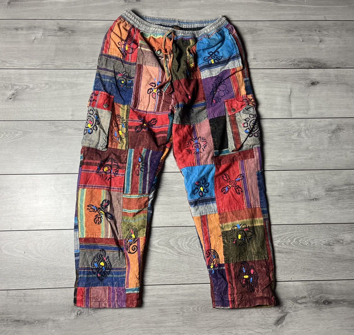 Little Kathamandu Pantaloni Estivi In Cotone Patchwork | Con Coulisse Alla Caviglia E Tasche | Vestibilità Comoda | Fatto A Mano In Nepal