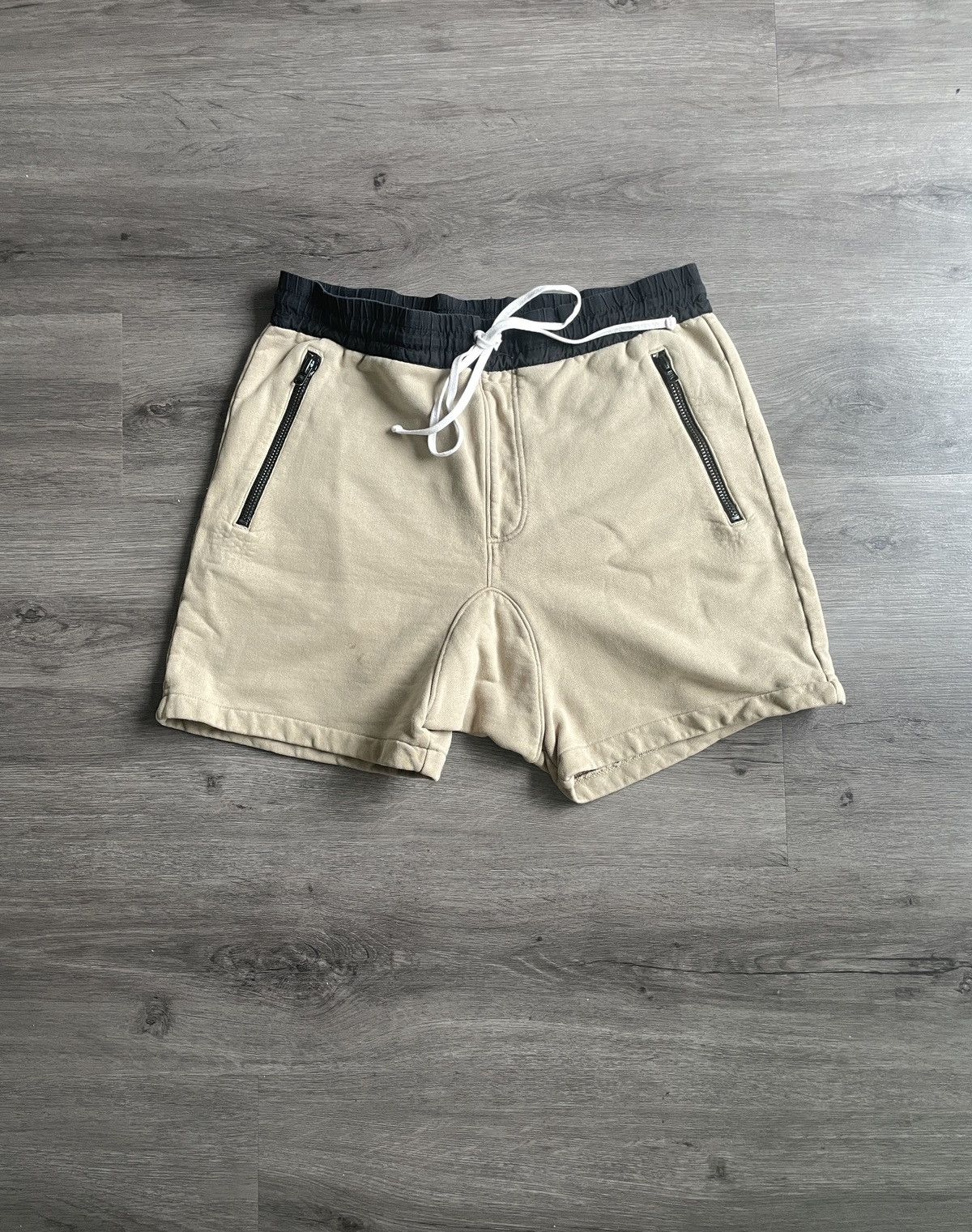 Fear of God Fear of God “Essentials” Fleece Shorts (Sz.S) Size US 31 - 1 Thumbnail
