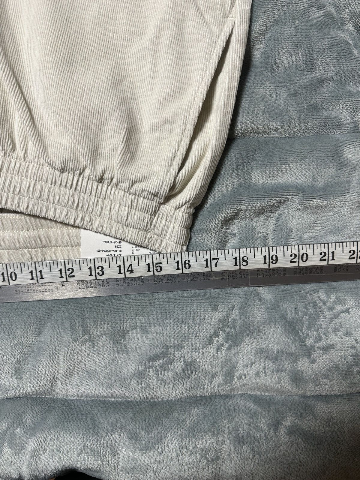 Uniqlo NWT Uniqlo Cream Off White Corduroy Pants Size XL Size US 36 / EU 52 - 4 Thumbnail