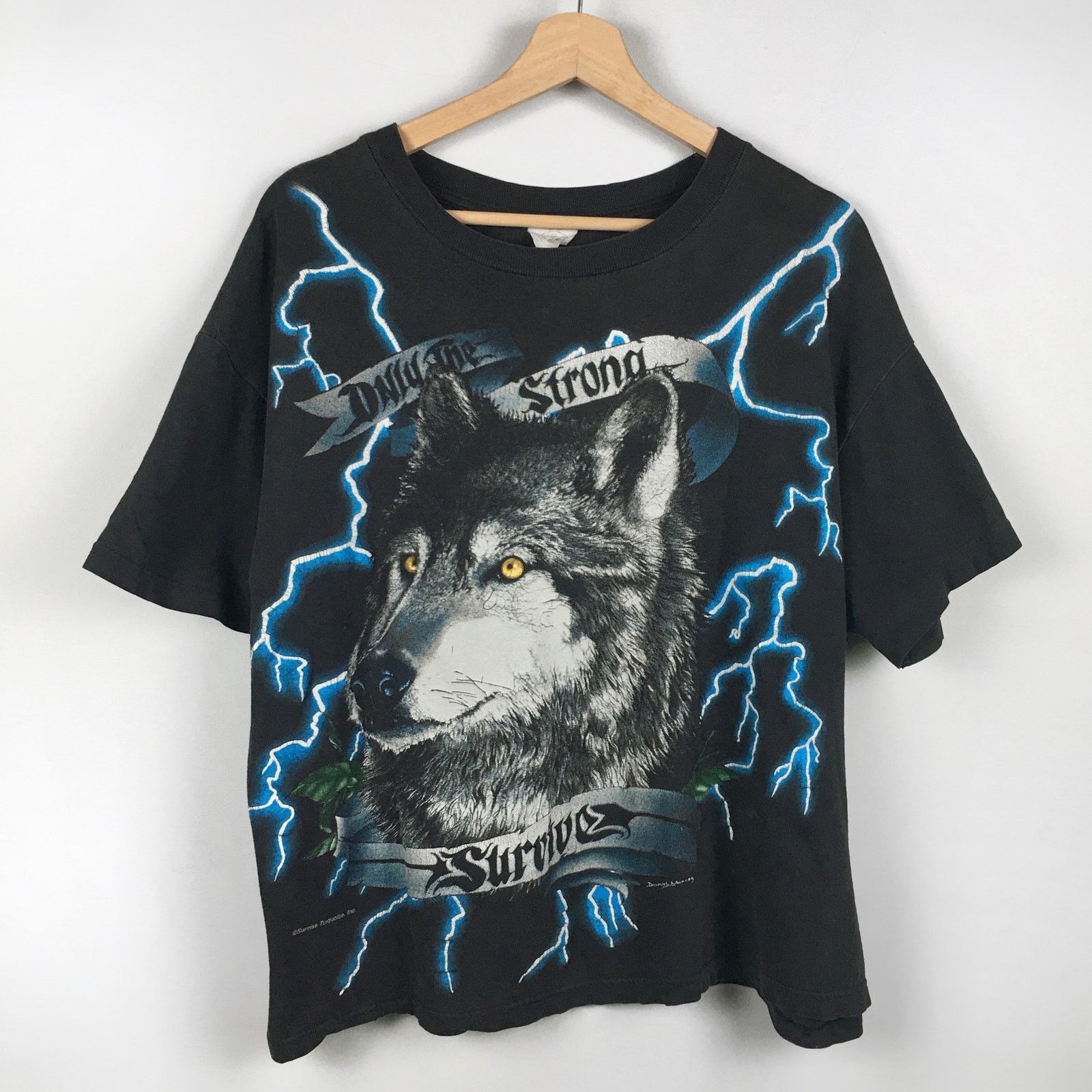 Vintage American Thunder Wolf Thrashed TShirt Distressed Tee