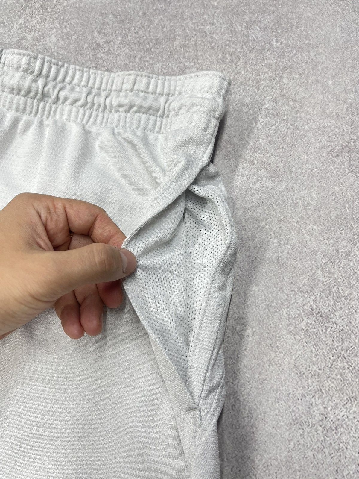 Nike Mens Nike Dri Fit White Shorts Big Logo Drill Y2K ACG TN Size US 36 / EU 52 - 5 Thumbnail