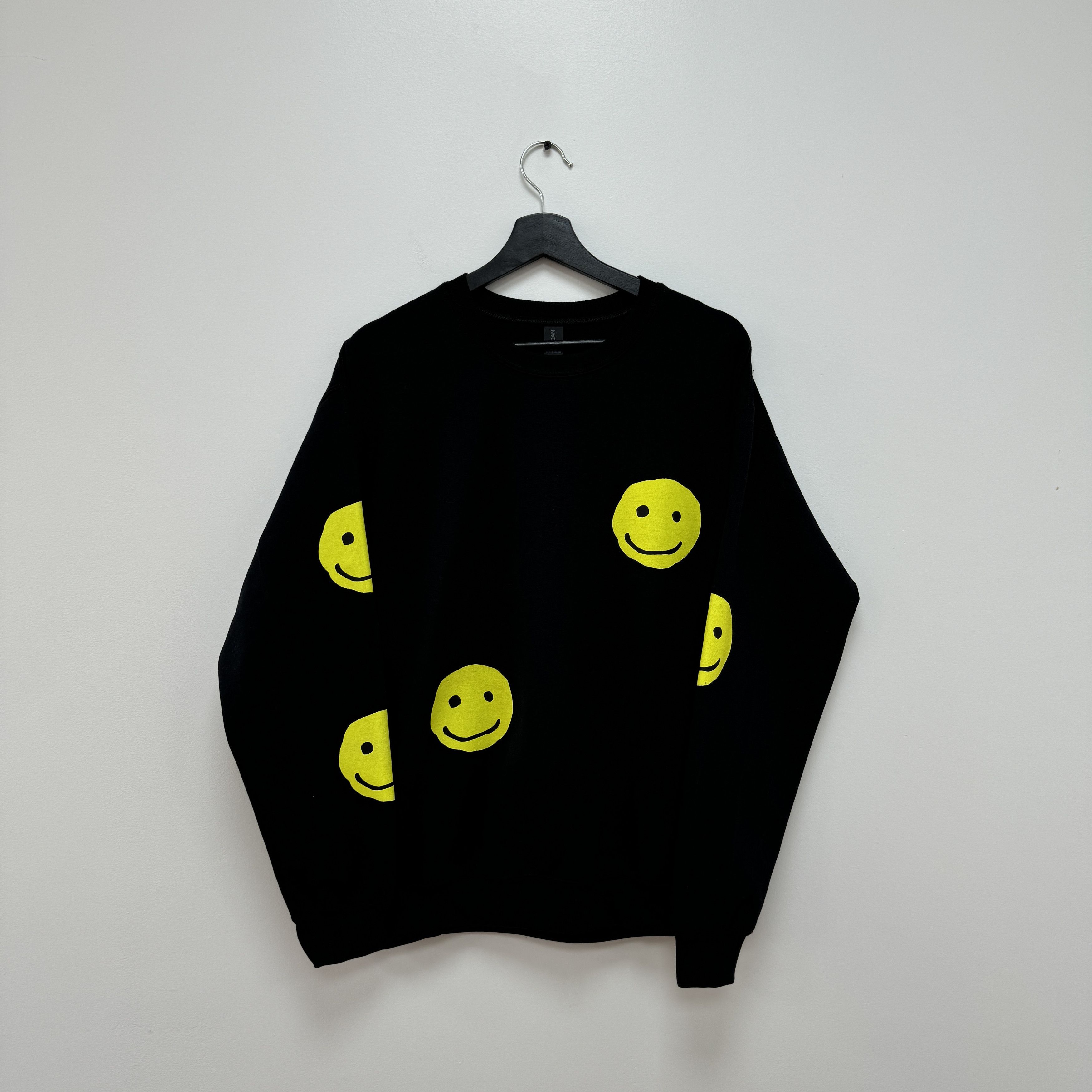 Other Smiley 5 Spot Crewneck Size US S / EU 44-46 / 1 - 1 Thumbnail