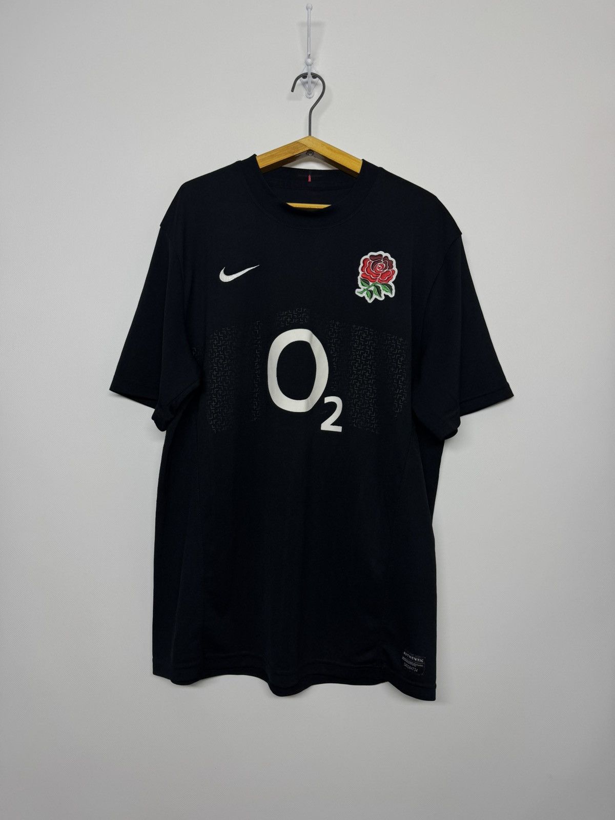 Nike Vintage Y2k Nike England O2 Soccer Jersey T-Shirt 00’s Size US M / EU 48-50 / 2 - 3 Thumbnail