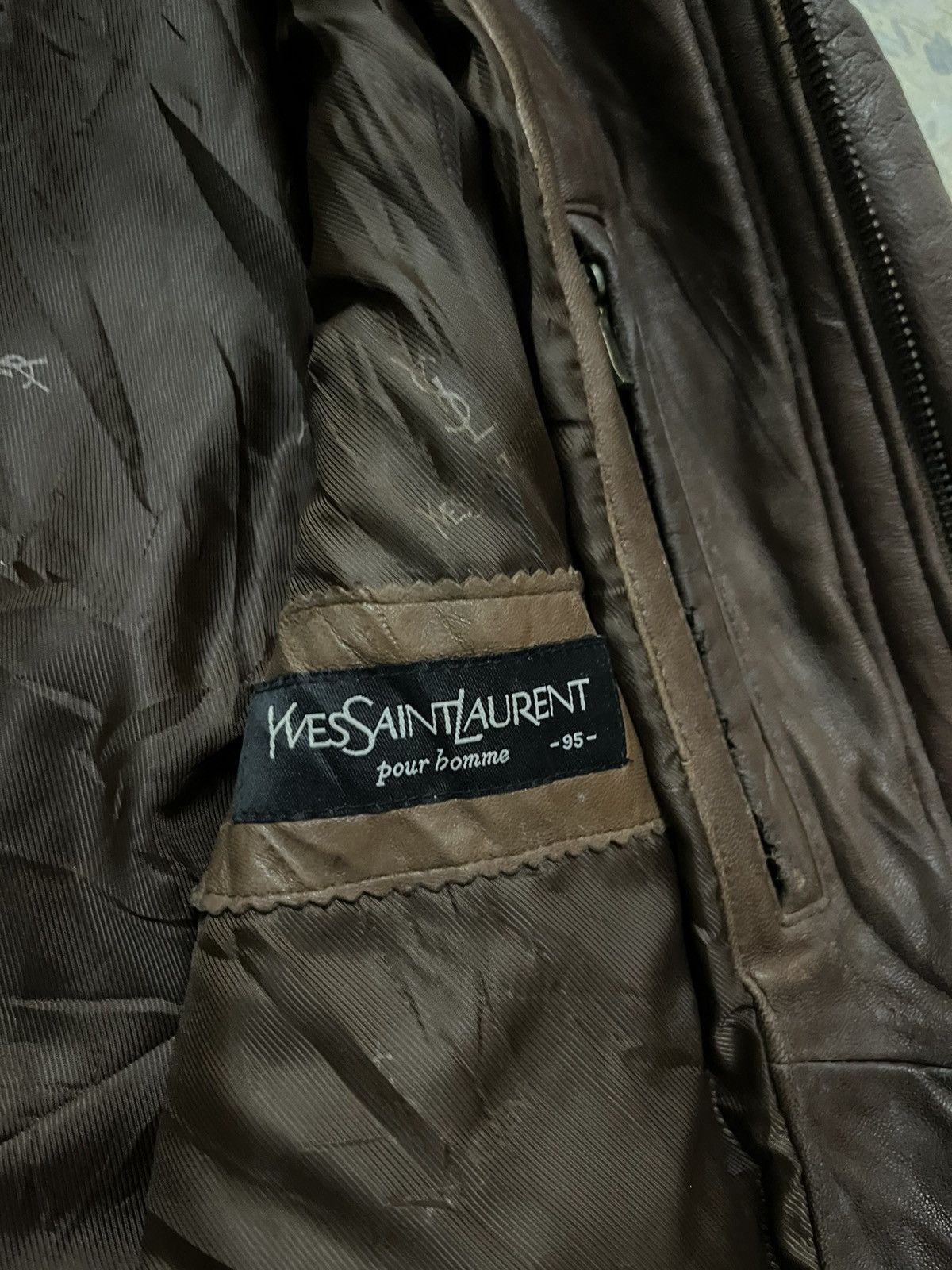 Yves Saint Laurent VTG Yves Saint Laurent Pour Homme Fur Collar Leather Jacket Size US L / EU 52-54 / 3 - 7 Thumbnail