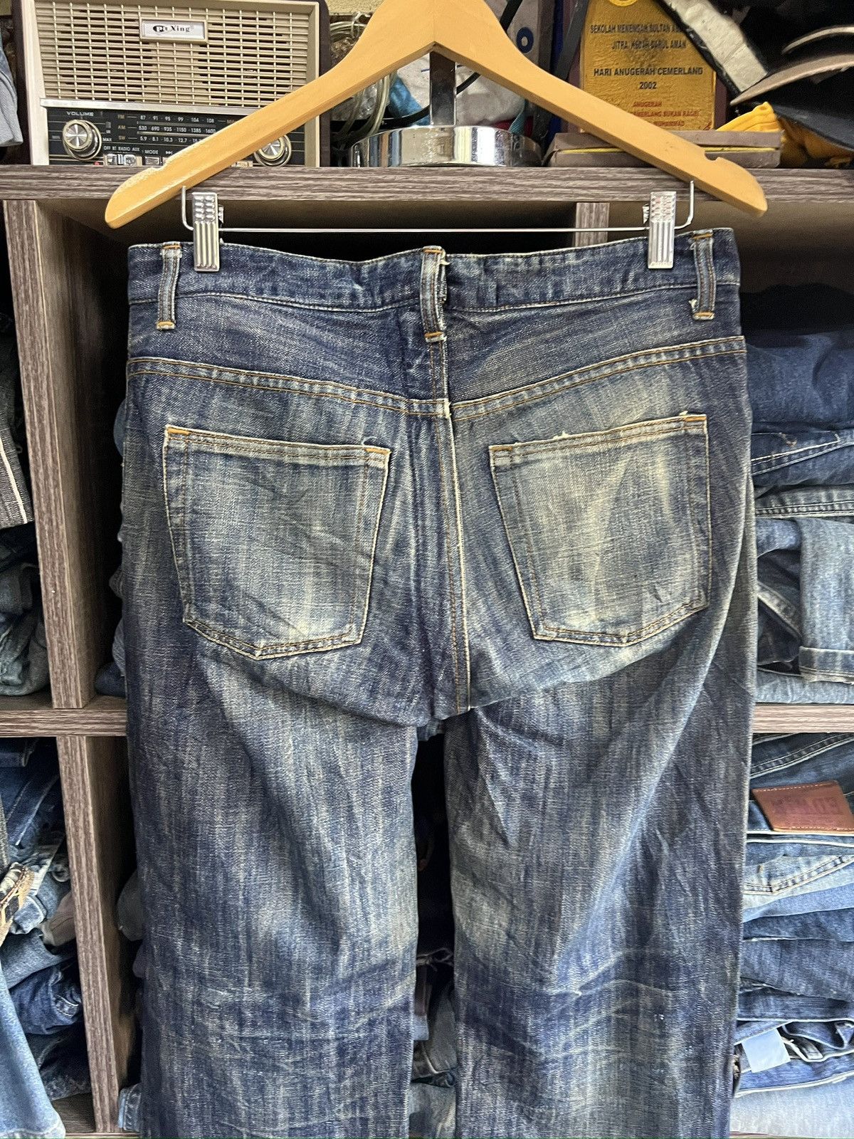 Other 🔥Rare Macarena Full Zipper Distressed Denim Size US 33 - 11 Thumbnail