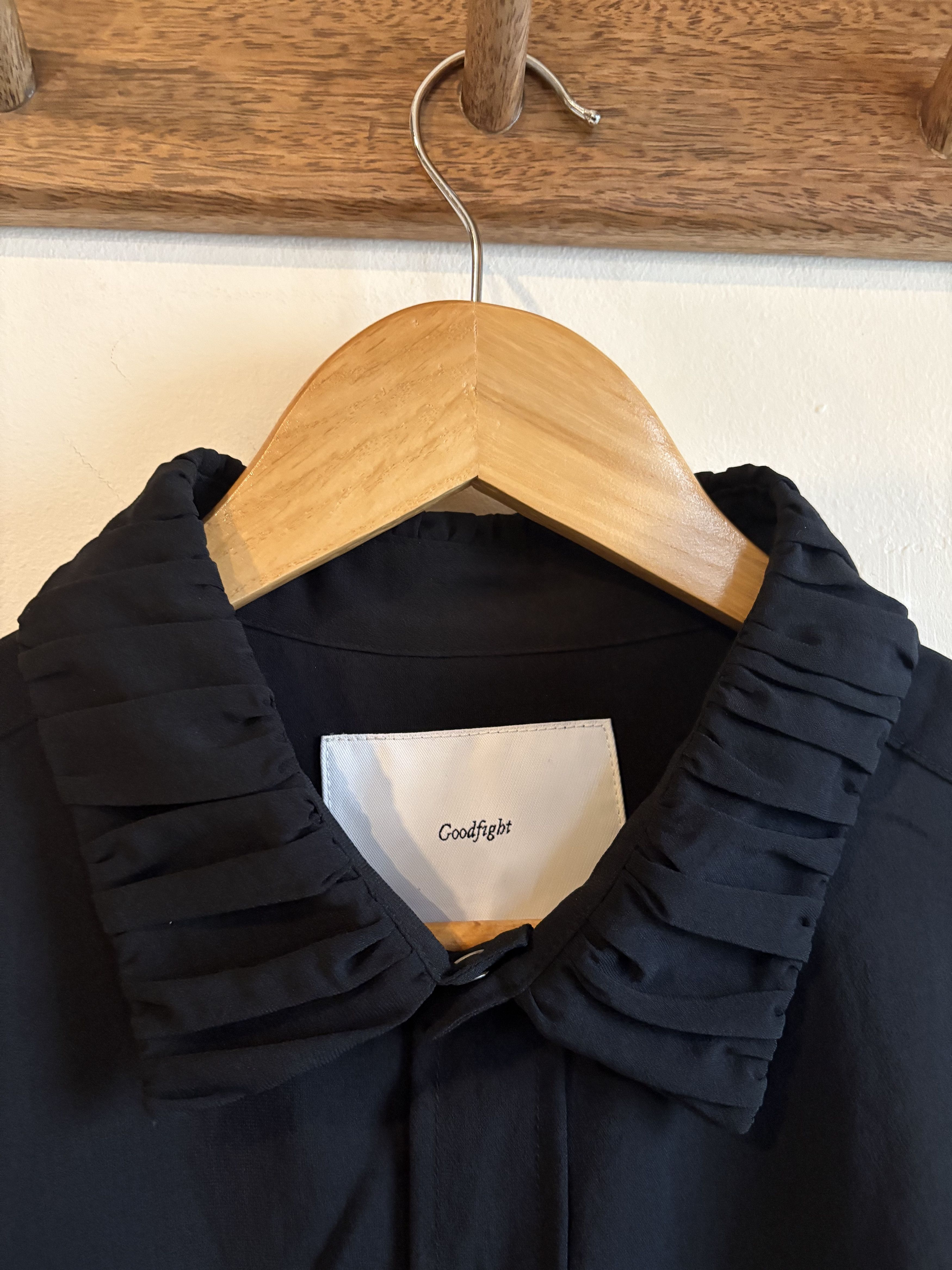 Goodfight Goodfight S/S Shirt w/ Ruffled collar Size US XL / EU 56 / 4 - 3 Thumbnail