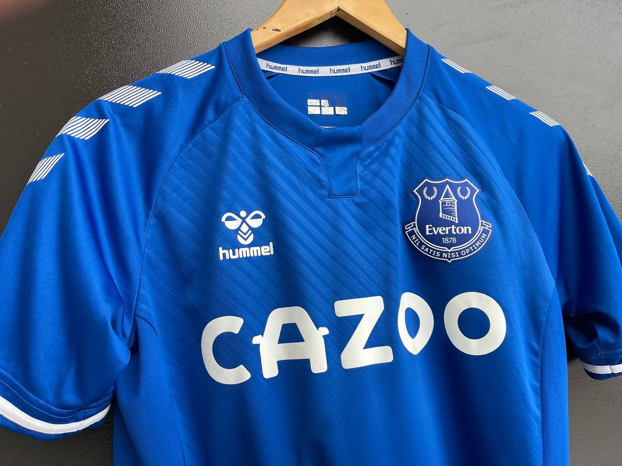 Hummel HUMMEL FC EVERTON 2020/21 SOCCER FOOTBALL KIT SHIRT JERSEY Size US XS / EU 42 / 0 - 2 Thumbnail