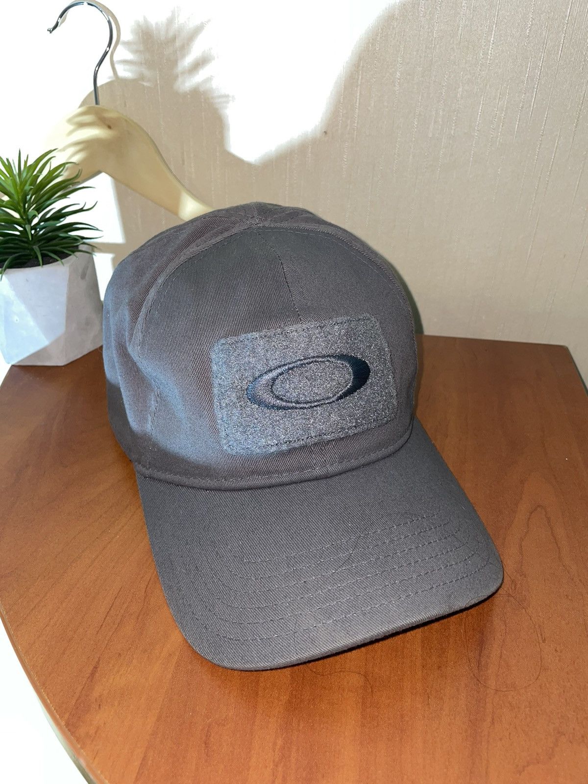 Japanese Brand × Oakley × Vintage Oakley vintage streetwear y2k cap Size ONE SIZE - 1 Thumbnail