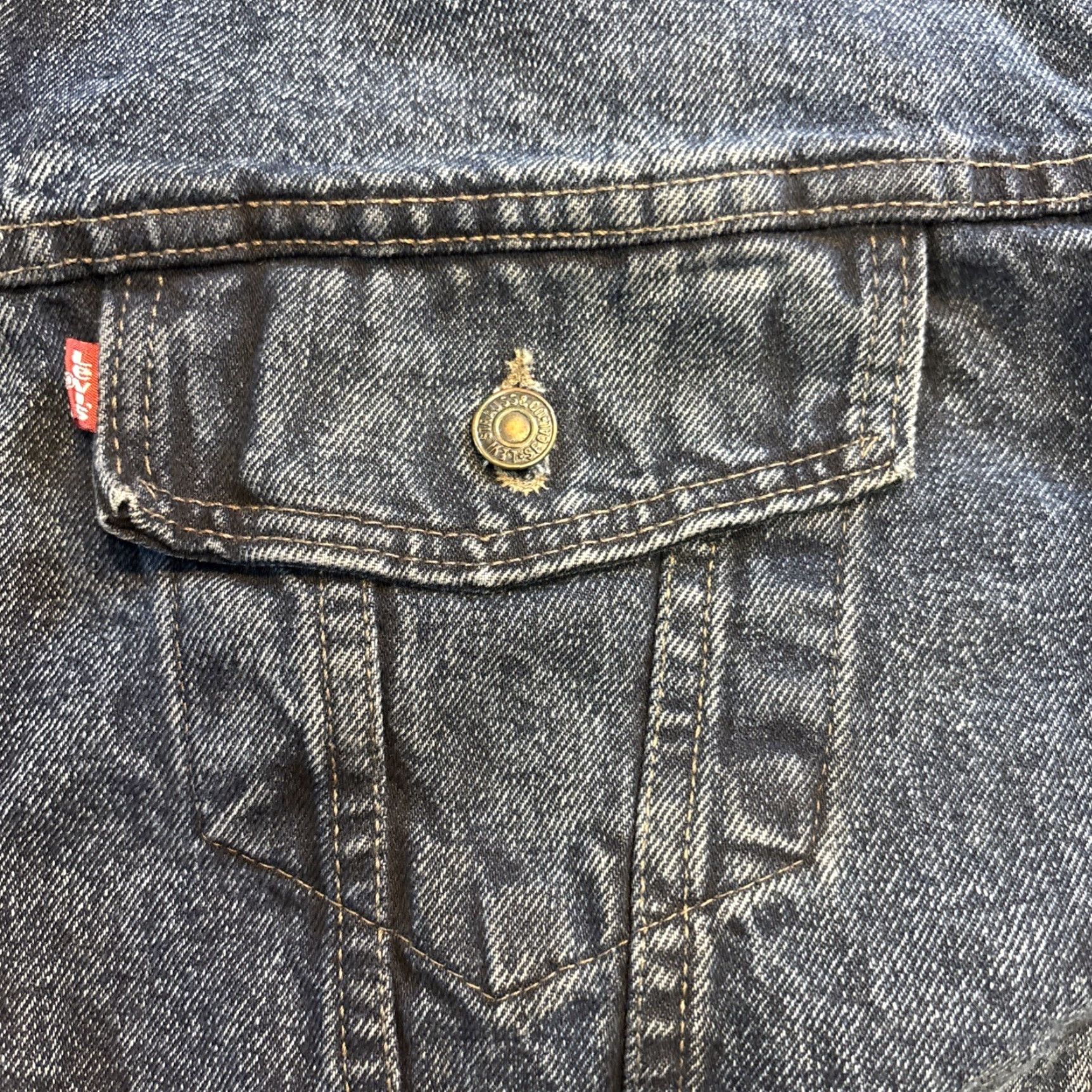 Levi's VINTAGE Levi's Trucker Jacket 70598-4865 Denim Dark Wash USA Mens Large Blue Jacket Size US L / EU 52-54 / 3 - 3 Thumbnail