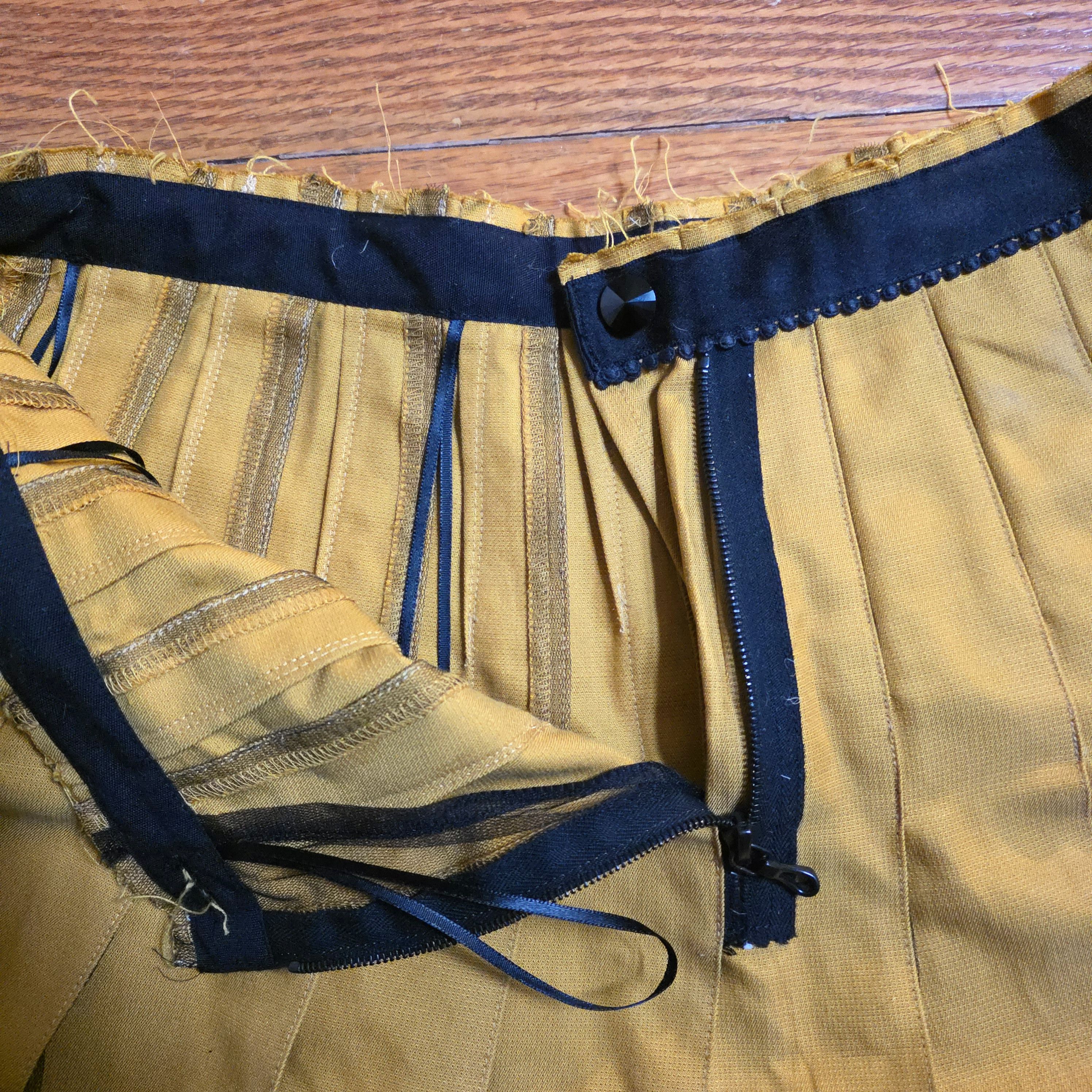 Undercover Undercover Yellow Midi Cheerleader Silk Skirt size 2 Size 29" - 5 Thumbnail