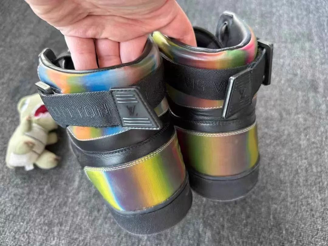 Louis Vuitton LV colorful monogram high-top sneaker 43 like new Size US 10 / EU 43 - 7 Thumbnail