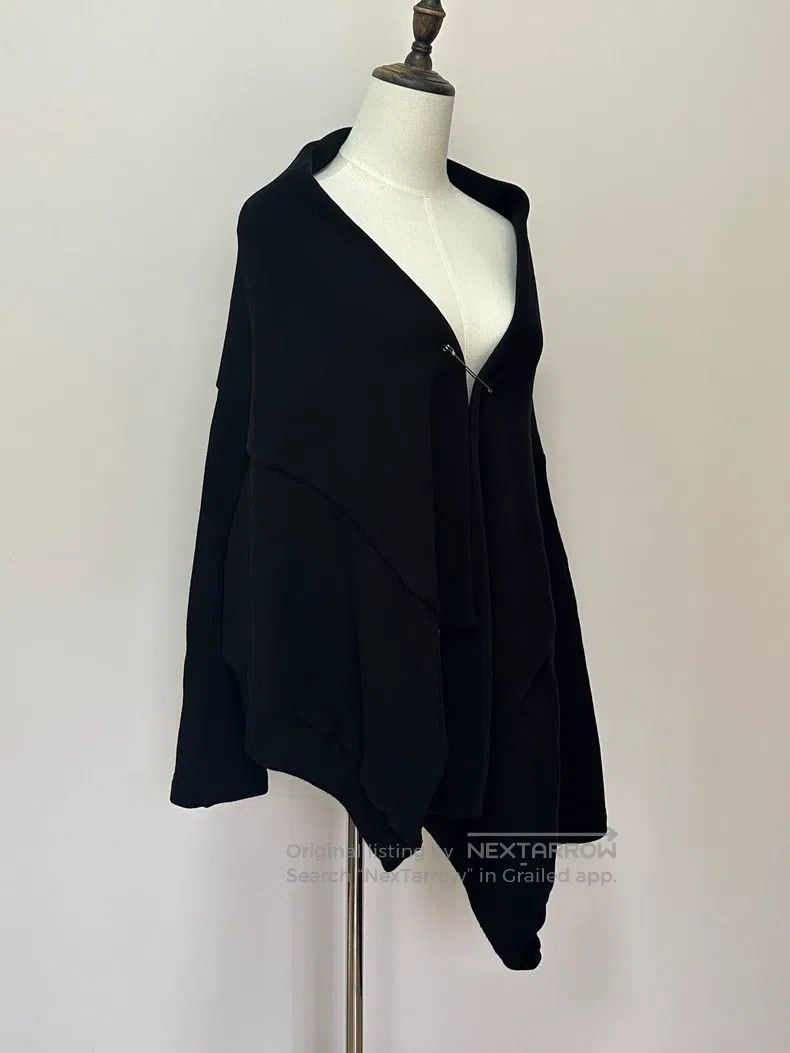 Yohji Yamamoto Yohji Yamamoto Black pin irregular long sleeve Shawl and C Size XS / US 0-2 / IT 36-38 - 3 Thumbnail