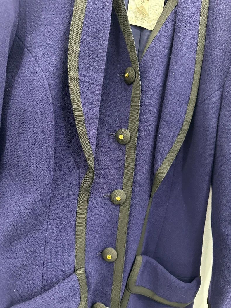 Chanel Chanel Women's Blue Suit Jacket -2505 Size US M / EU 48-50 / 2 - 4 Thumbnail