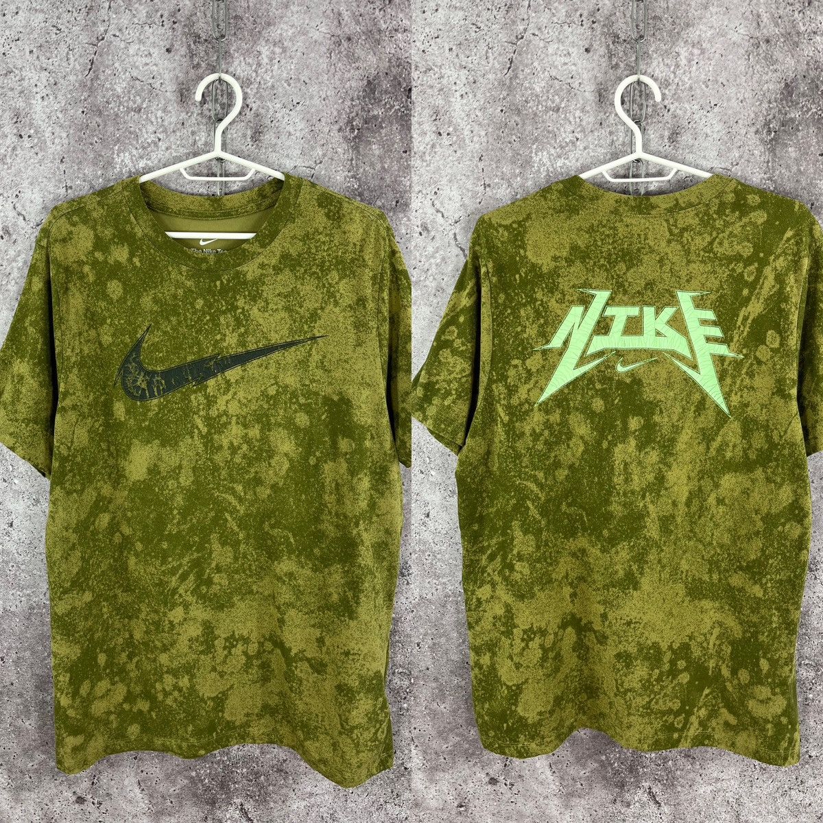 Japanese Brand × Nike Nike T-Shirt Ac/DC Style Back Logo Camo Big Swoosh Size L Size US L / EU 52-54 / 3 - 1 Thumbnail