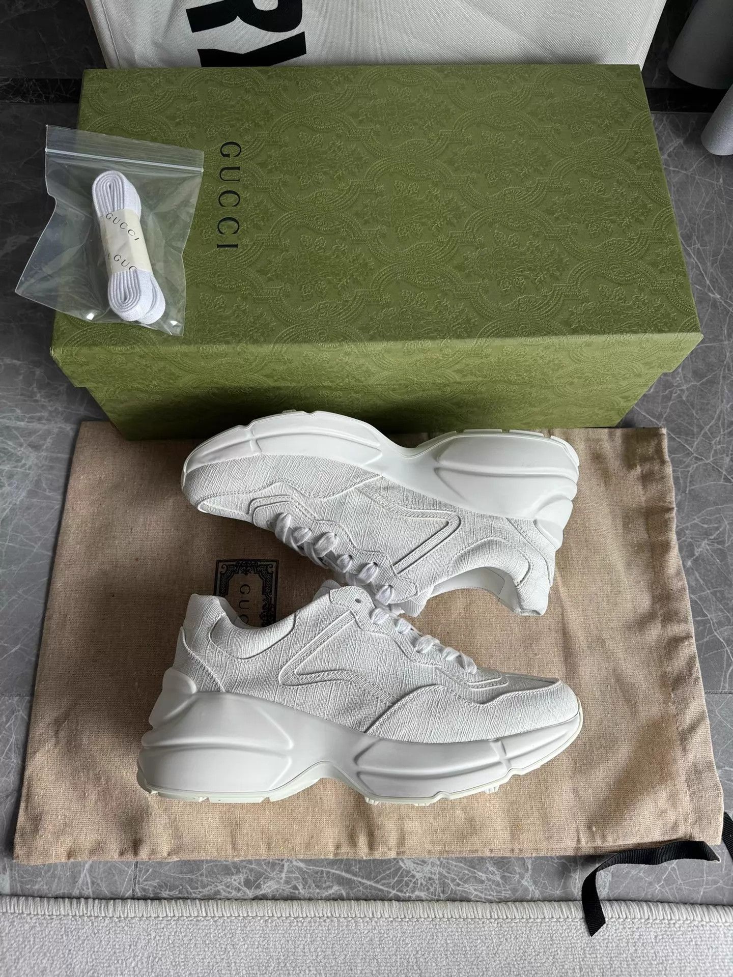Gucci Gucci Rhyton White GG 35.5 Sneaker Size US 5 / IT 35 - 8 Thumbnail