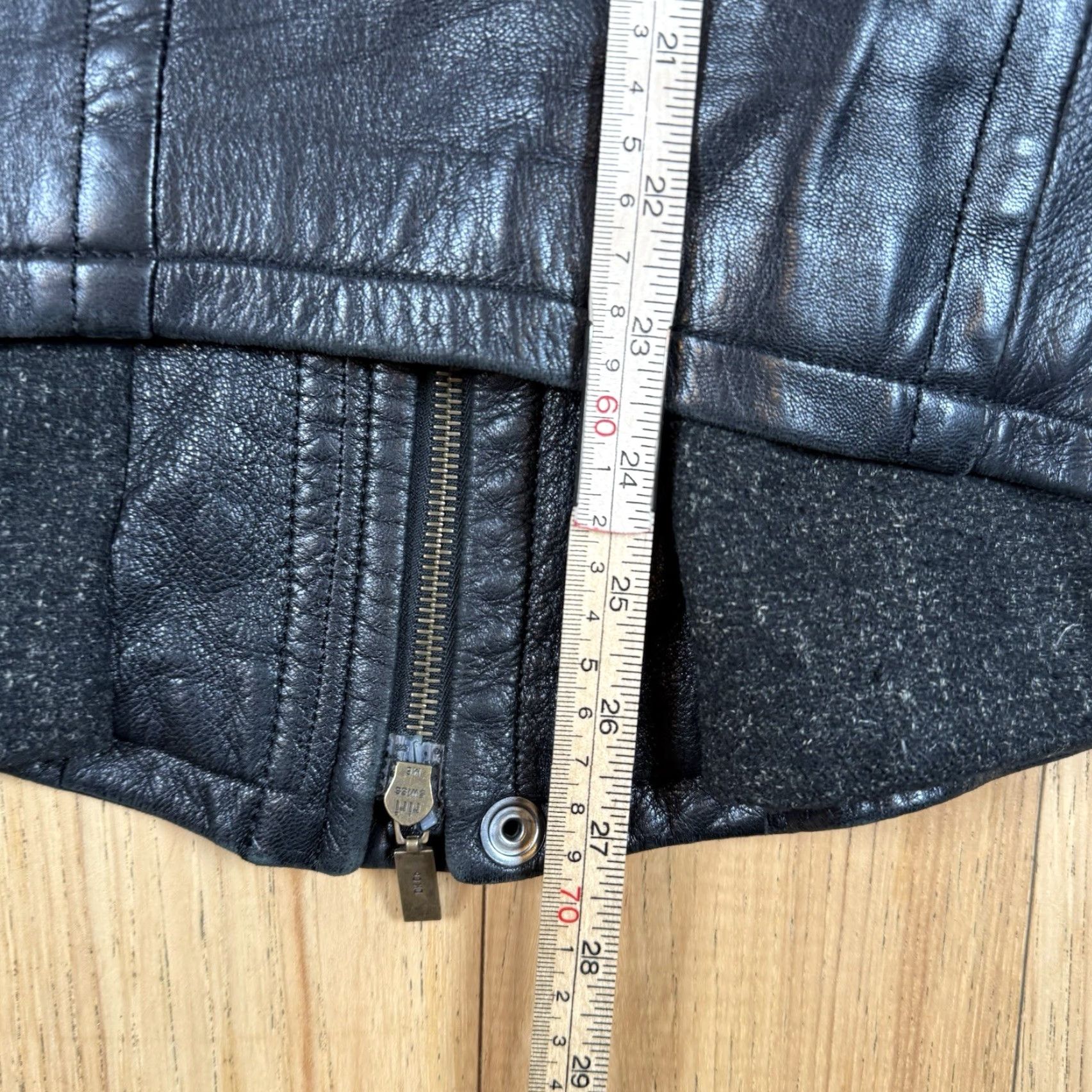 Donna Karan VINTAGE Donna Karan Leather Motorcycle Jacket Womens 2XL Black Wool Linen Lined Button Zip Biker Jacket Womens Men? Size XXL / US 16-18 / IT 52-54 - 7 Thumbnail