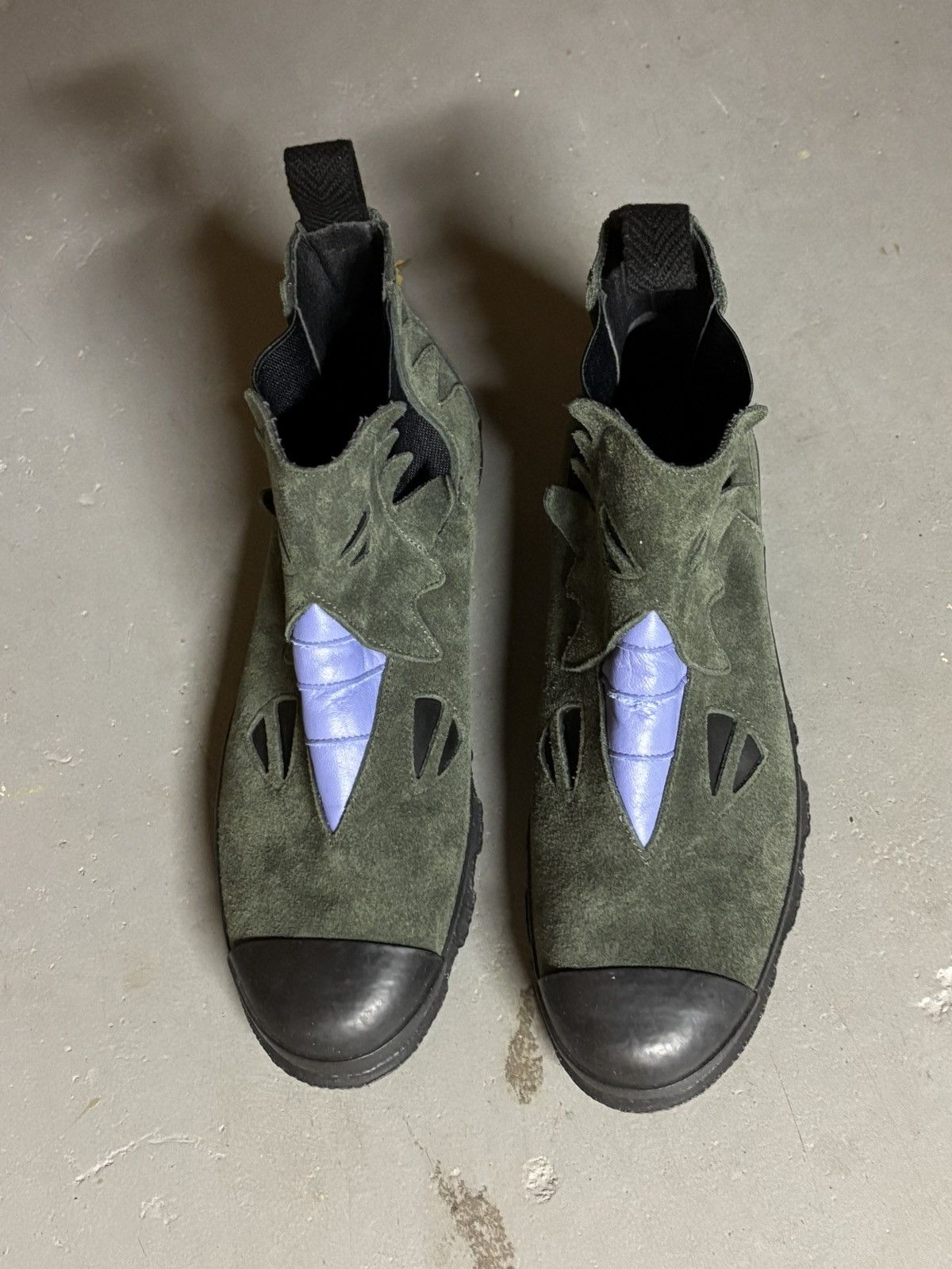 Other Spingle Pokémon Tyranitar Sneakers Size US 8.5 / EU 41-42 - 1 Thumbnail