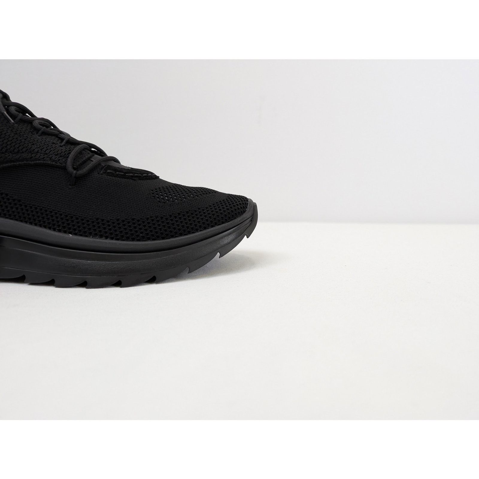 Salvatore Ferragamo o1rshd1 Nima Knit Men Shoes Fashion Sneaker in Black Size US 10 / EU 43 - 3 Thumbnail