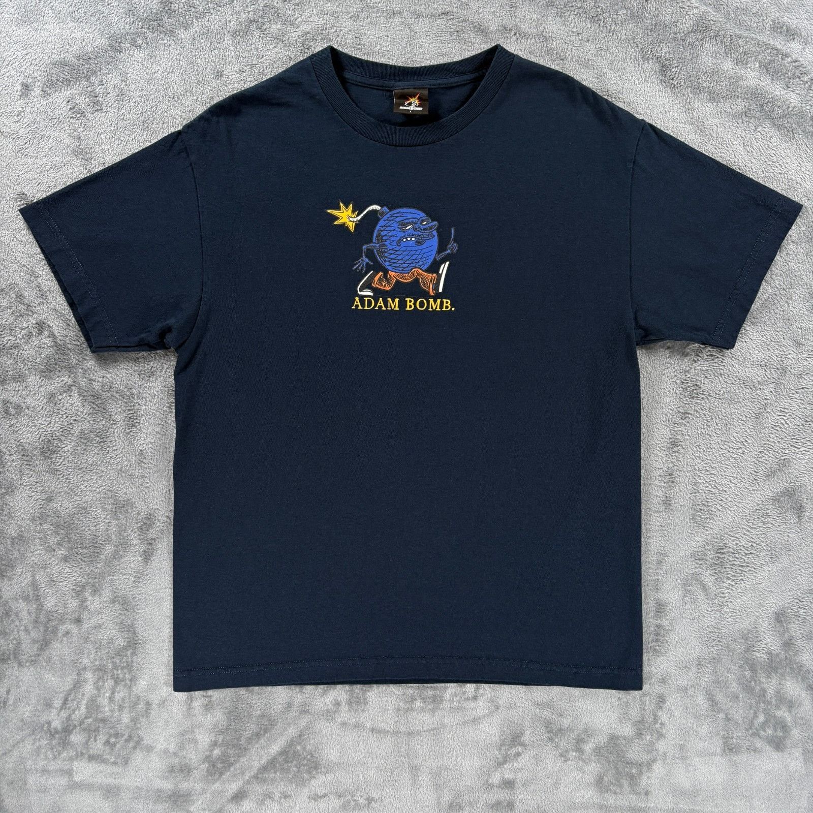 The Hundreds The Hundreds Adam Bomb Men L Shirt Navy Blue Graphic Streetw Size US L / EU 52-54 / 3 - 1 Thumbnail