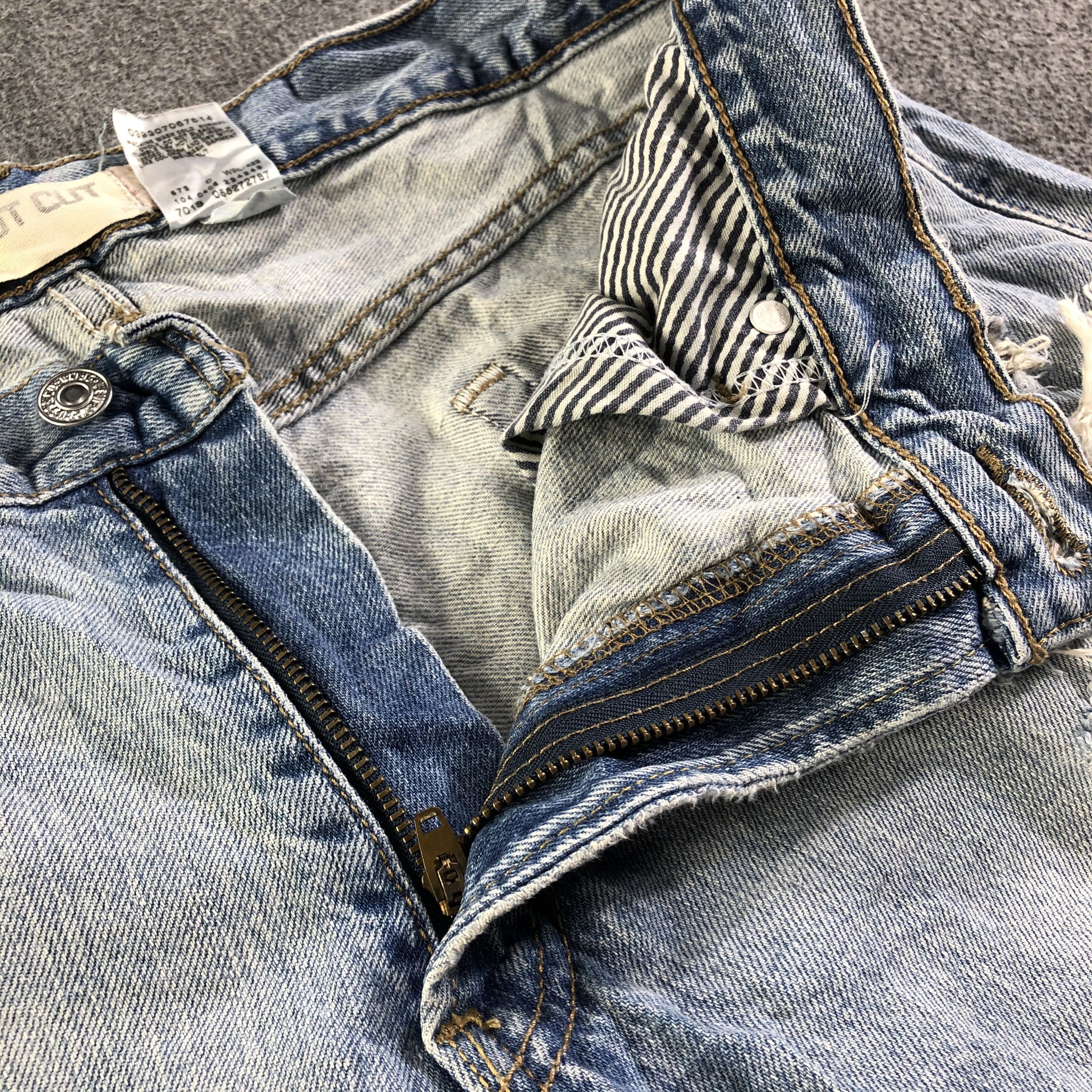 Levi's Vintage Light Wash Levis 527 Jeans-J4150 Size US 35 - 8 Thumbnail
