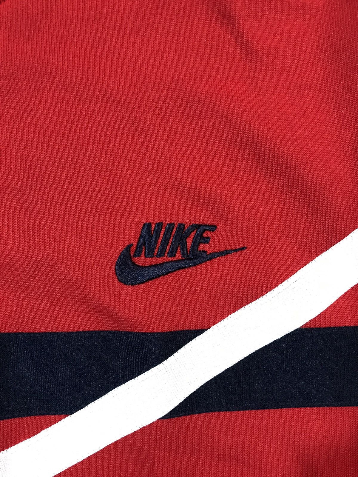 Vintage Vintage Nike rare t shirt size M Size US M / EU 48-50 / 2 - 3 Thumbnail