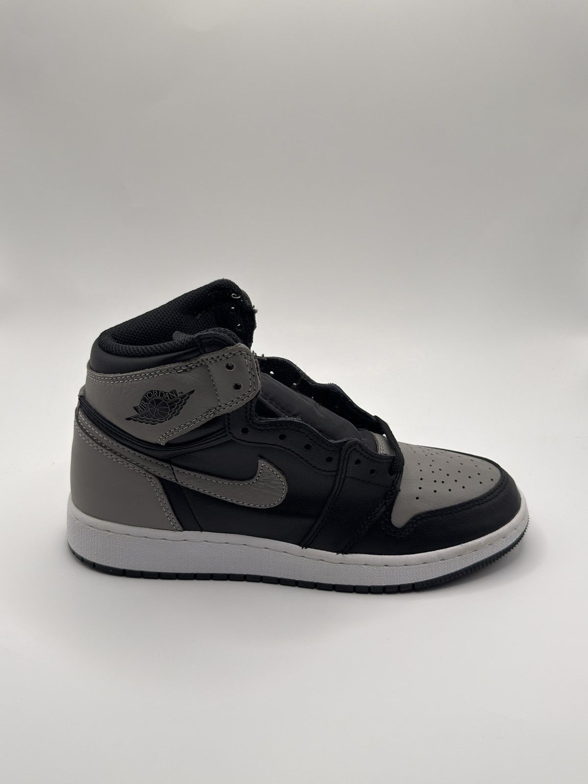 Jordan Brand Jordan 1 Retro High Og Shadow 2018 5.5 Y Size US 5.5 / EU 38 - 6 Thumbnail