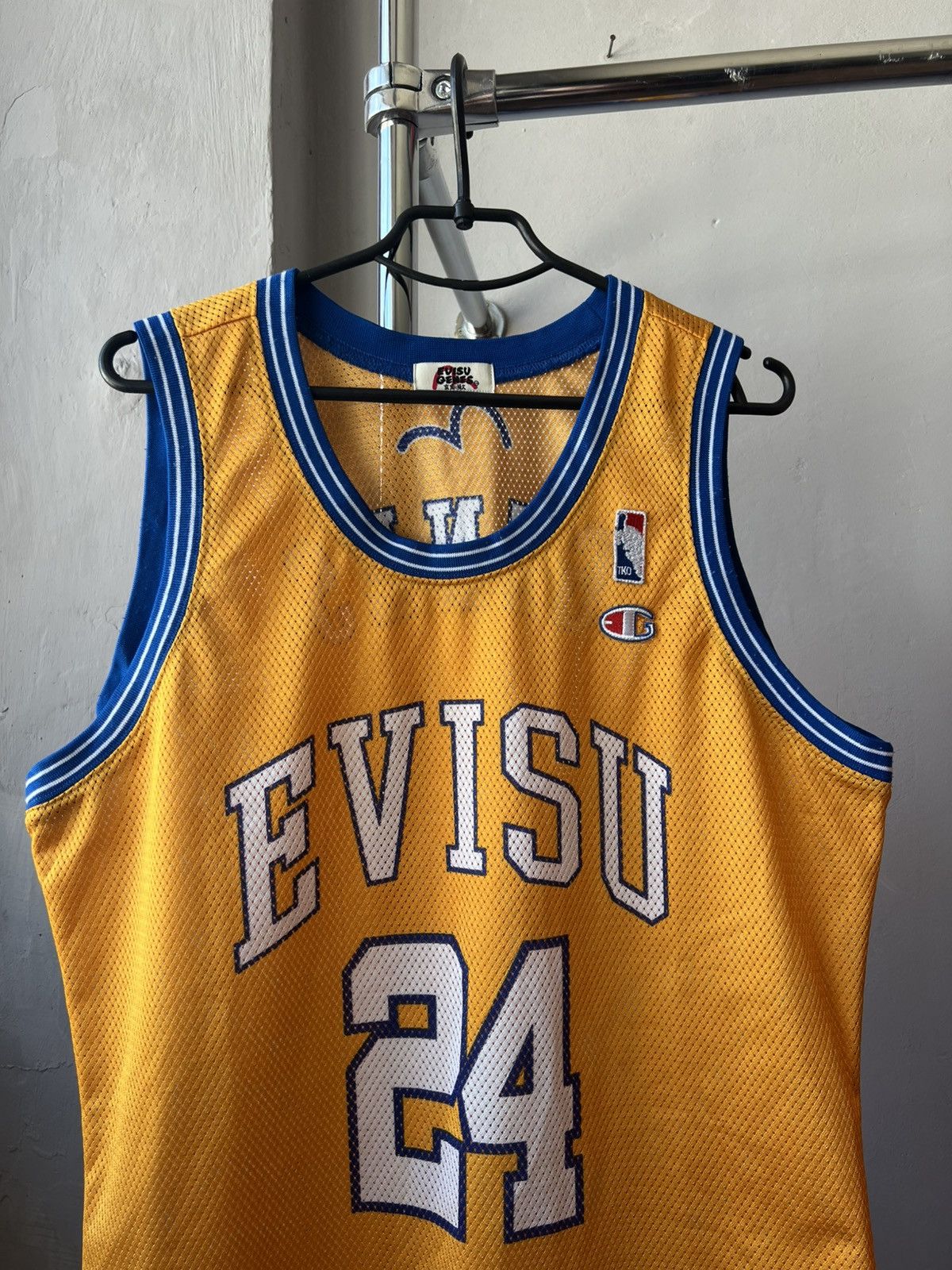 Evisu RARE VINTAGE EVISU X CHAMPION GENES NBA BASKETBALL JERSEY Size US L / EU 52-54 / 3 - 3 Thumbnail