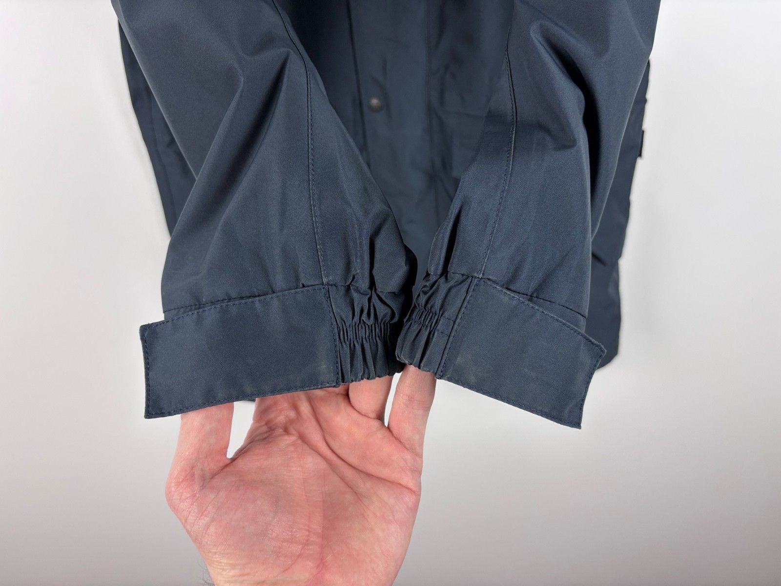 Berghaus Vintage Berghaus Gore-Tex Outdoor Waterproof Jacket Size M Size US M / EU 48-50 / 2 - 6 Thumbnail