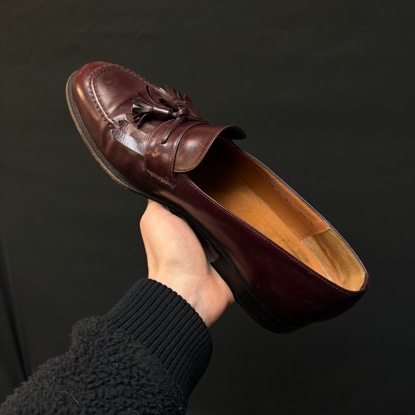 Salvatore Ferragamo Men's Salvatore Ferragamo burgundy Tasseled Loafers Size 9.5 Size US 9.5 / EU 42-43 - 14 Thumbnail