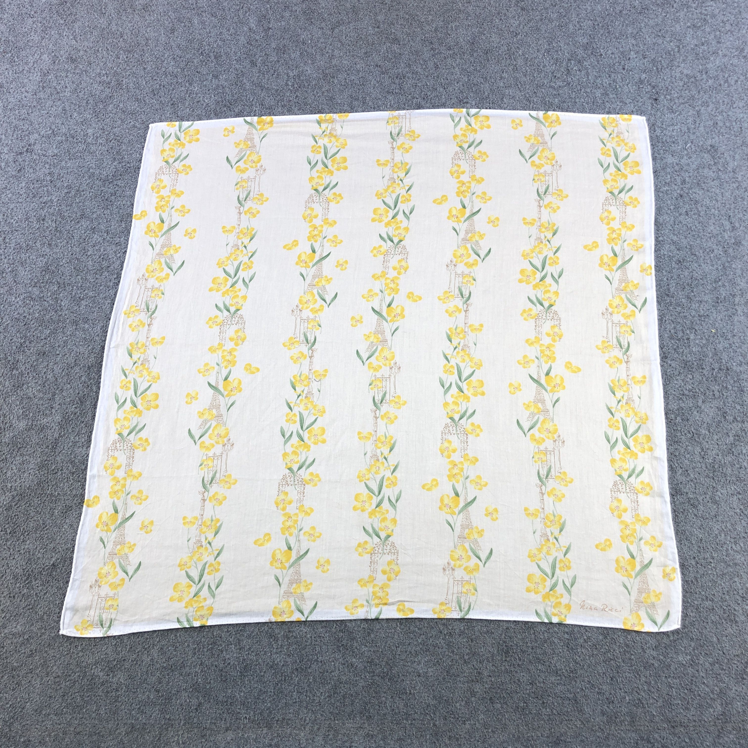 Nina Ricci Nina Ricci Handkerchief Neckerchief Bandana H2372 Size ONE SIZE - 1 Thumbnail