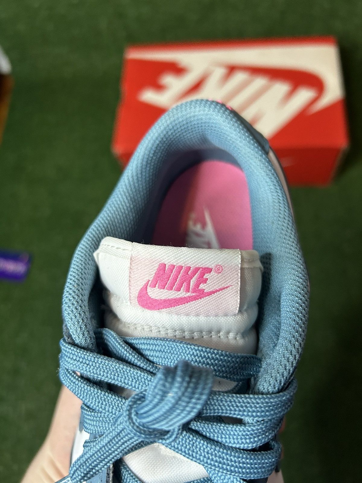 Nike Size 9.5w SouthBeach Dunk Low Size US 9.5 / IT 39.5 - 8 Thumbnail