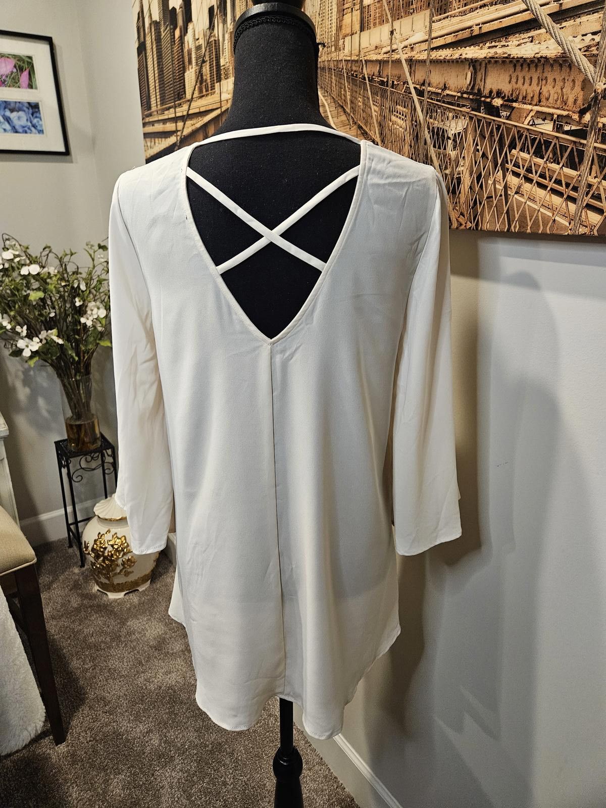 Designer Nwt Karen Kane Women's V-Neck Top with Criss-Cross Back #123 Size S / US 4 / IT 40 - 4 Thumbnail