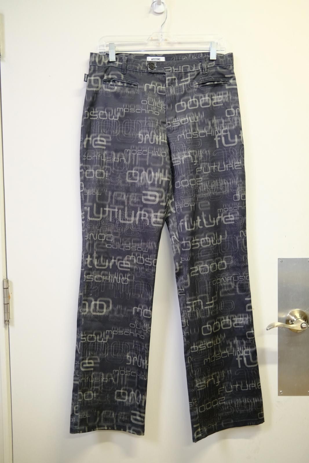 Moschino 00's Moschino Jeans Text Script Straight-Leg-Pant Size 30" / US 8 / IT 44 - 1 Thumbnail
