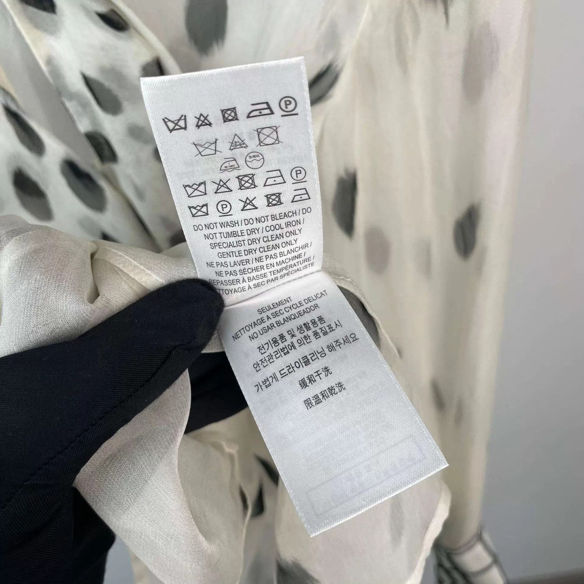 Burberry Burberry Silk Polka Dot Suit Size XS / US 0-2 / IT 36-38 - 8 Thumbnail
