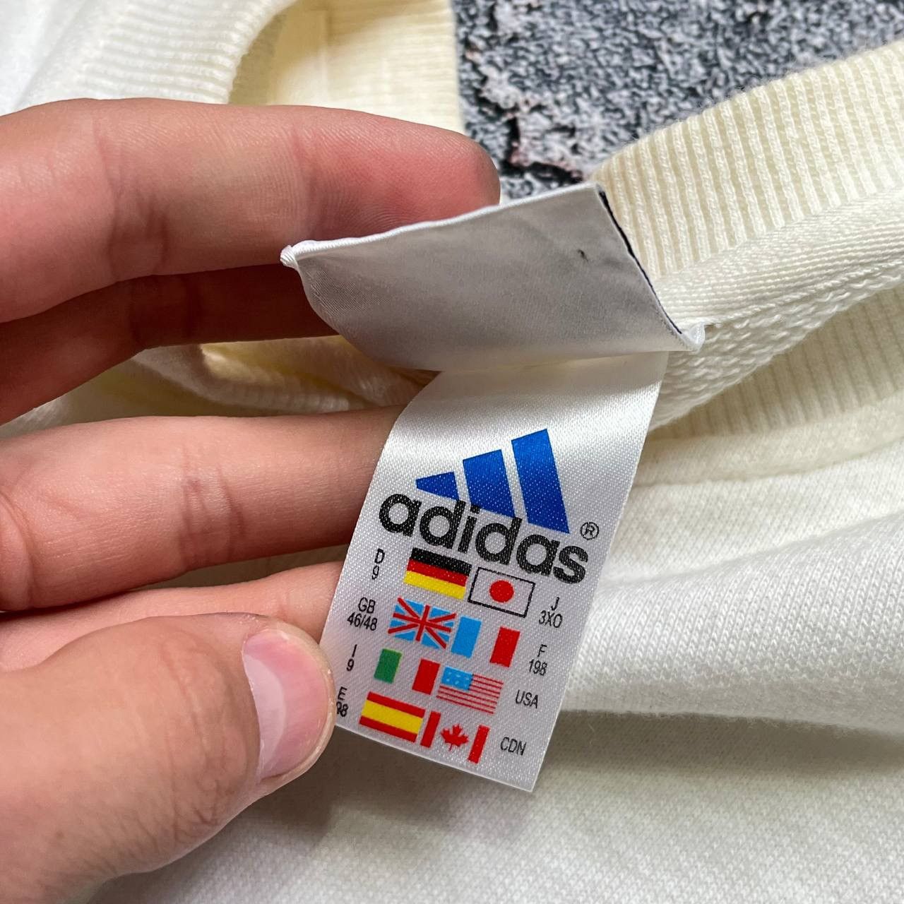 Adidas × Vintage Vintage 90s Adidas Big Logo Boxy Crewneck Sweatshirt Size US XXL / EU 58 / 5 - 7 Thumbnail