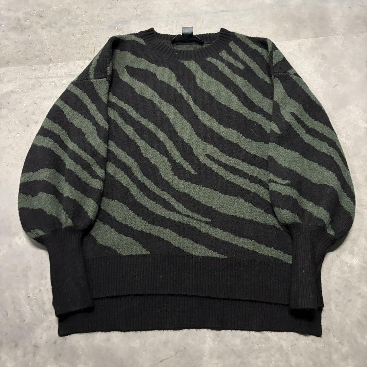Japanese Brand × Vintage Crazy Vintage Y2K/2000s Green Zebra Striped Sweater! Size XS / US 0-2 / IT 36-38 - 1 Thumbnail