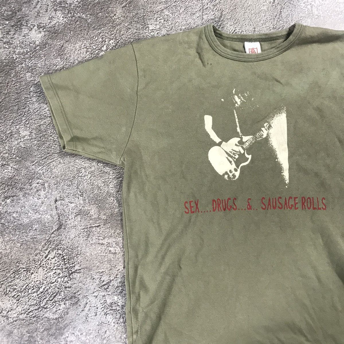 Vintage Vintage Y2K Sun Faded Graphic Tee Punk Streetwear Boxy M Size US M / EU 48-50 / 2 - 4 Thumbnail