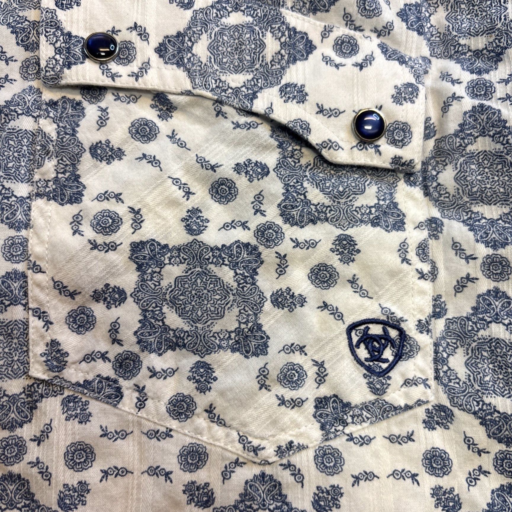Ariat Ariat Long Sleeve Shirt Mens XL White Blue Damask Style Print Snap Button Button-Up Damask Multicolor XL Mens Size US XL / EU 56 / 4 - 2 Thumbnail