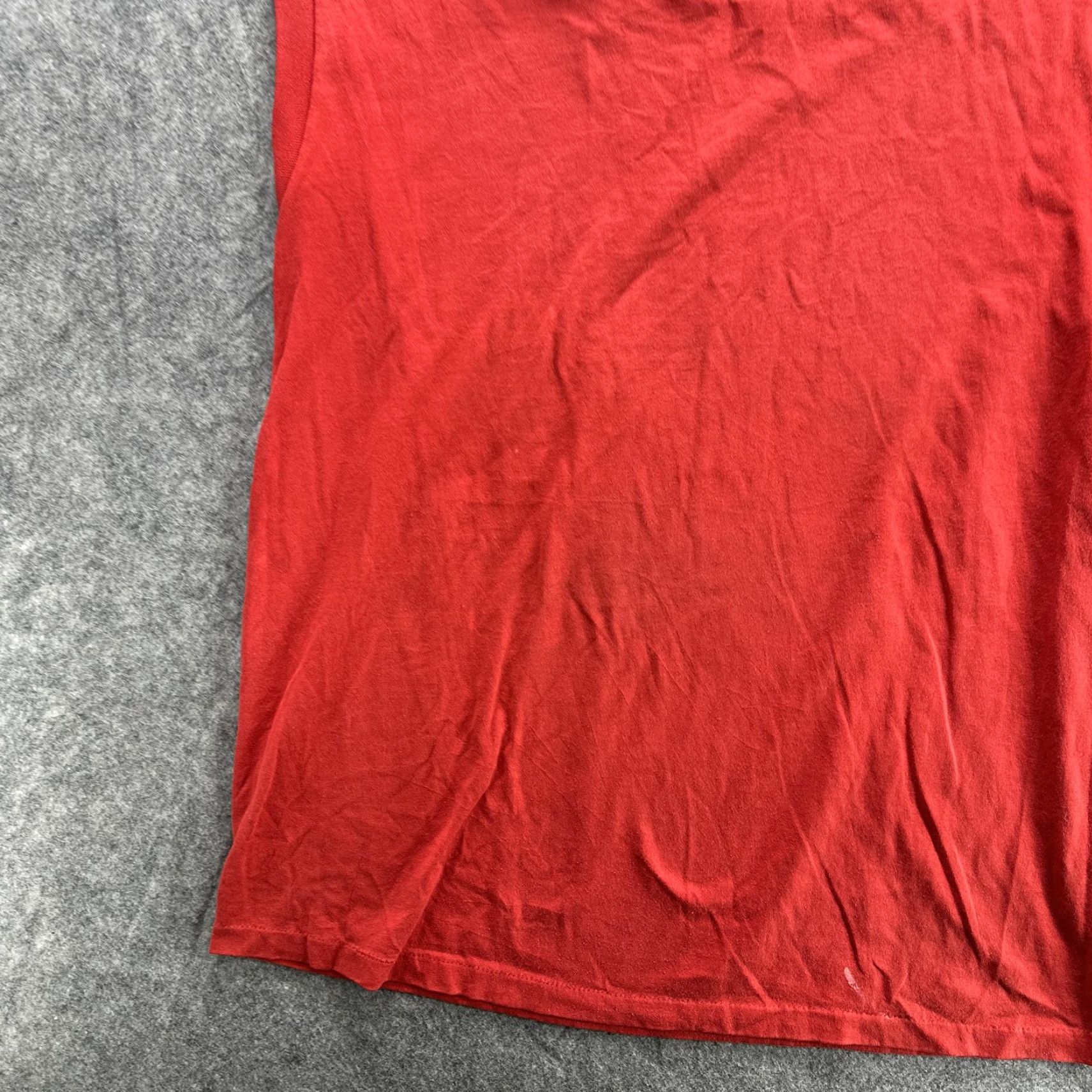 Other VINTAGE Generic Sleeveless Muscle Shirt Mens XL Red Solid Athletic Tee Size US XL / EU 56 / 4 - 4 Thumbnail