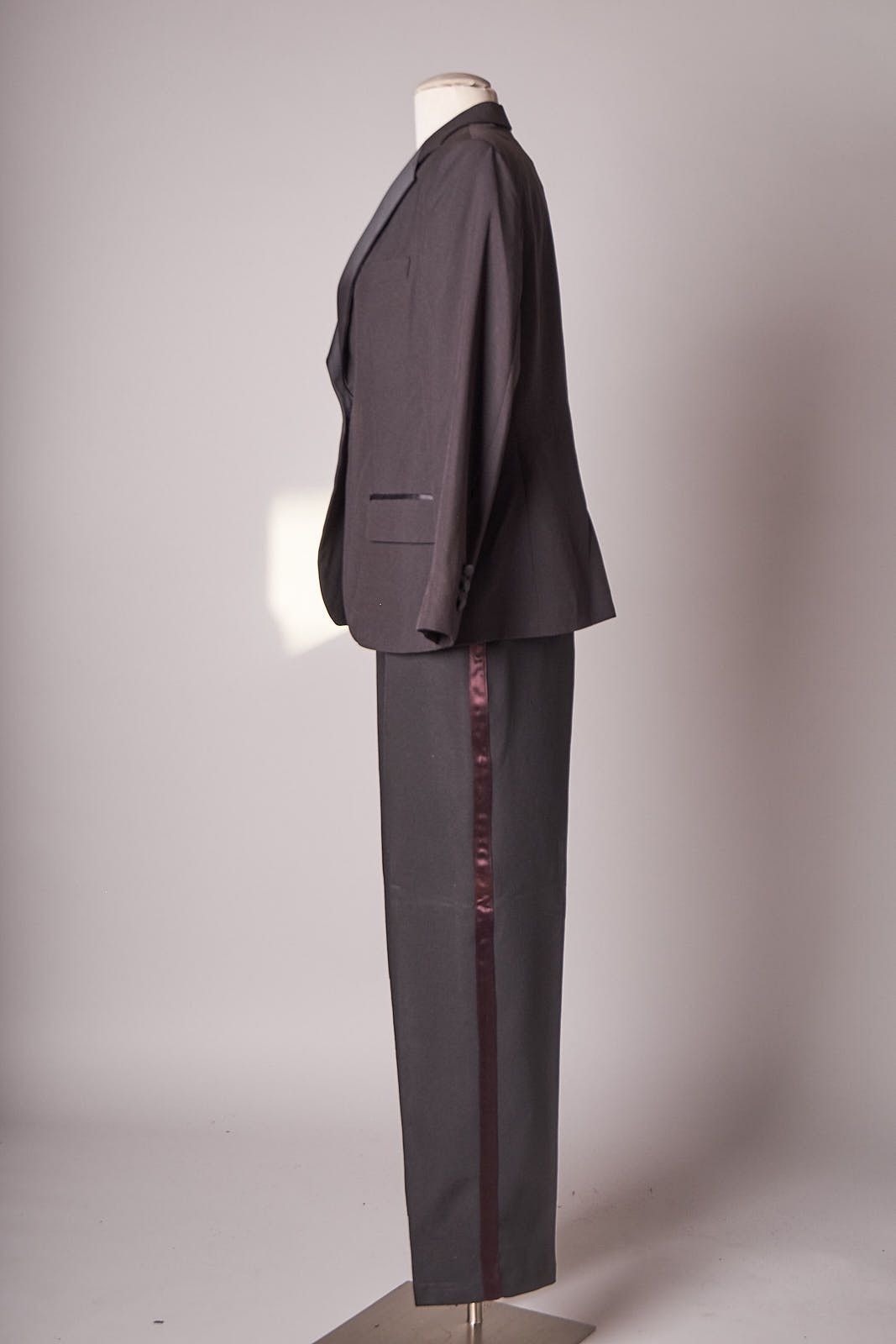 Vintage 1980s Formal Black Tuxedo Suit Size 34S - 2 Thumbnail
