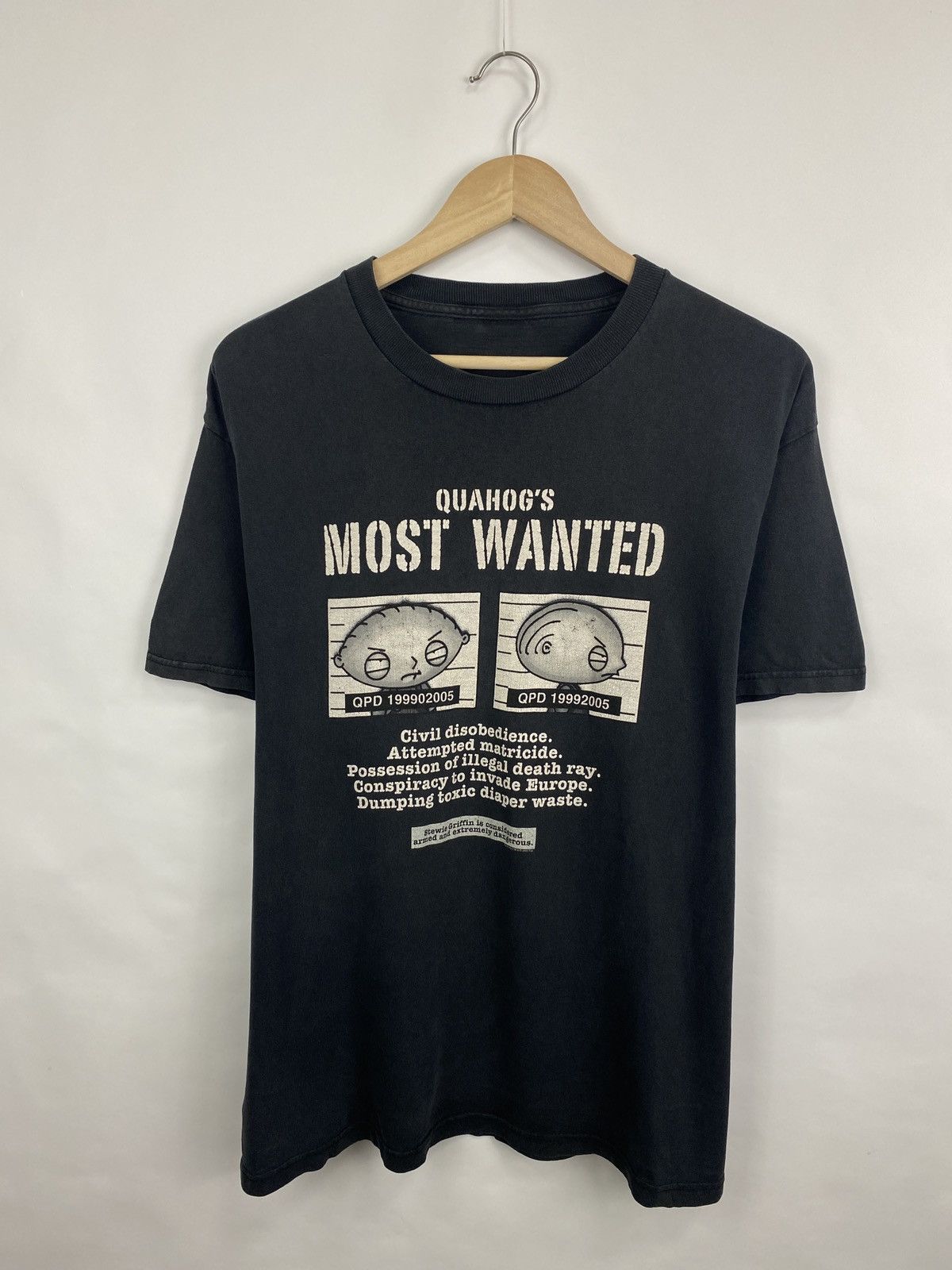 Cartoon Network 🇺🇸 Vintage Y2K Family Guy Most Wanted Griffin Fox TV Show Tee Size US M / EU 48-50 / 2 - 2 Thumbnail
