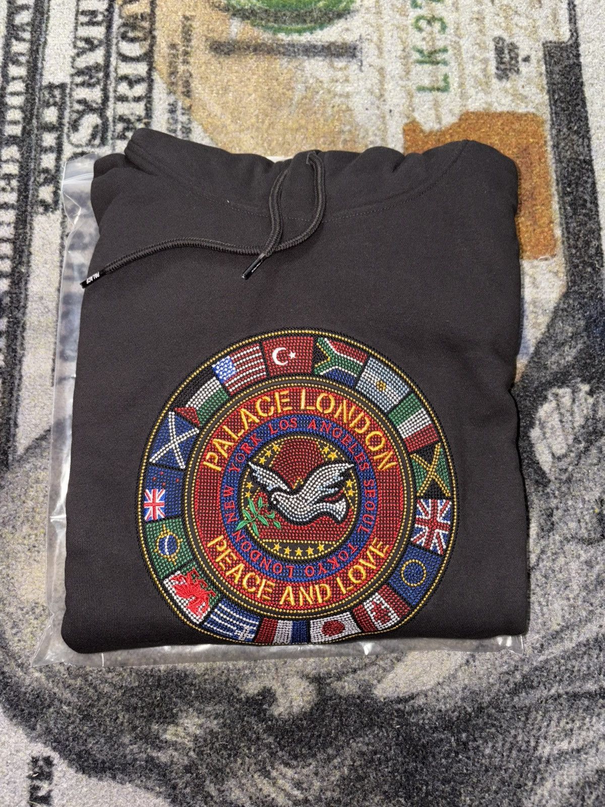 Palace Palace Nations Hood Beaded Hoodie Size US XL / EU 56 / 4 - 1 Thumbnail