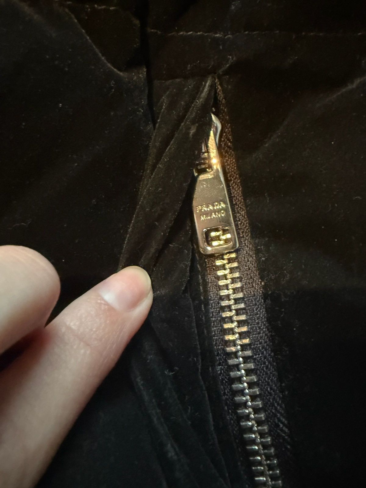 Prada Velvet puffer jacket Size US M / EU 48-50 / 2 - 6 Thumbnail